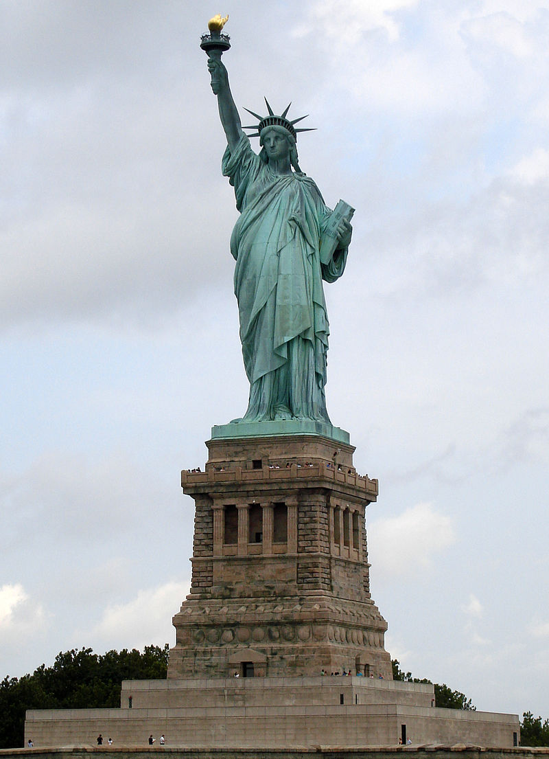 800px-Statue_of_Liberty_7